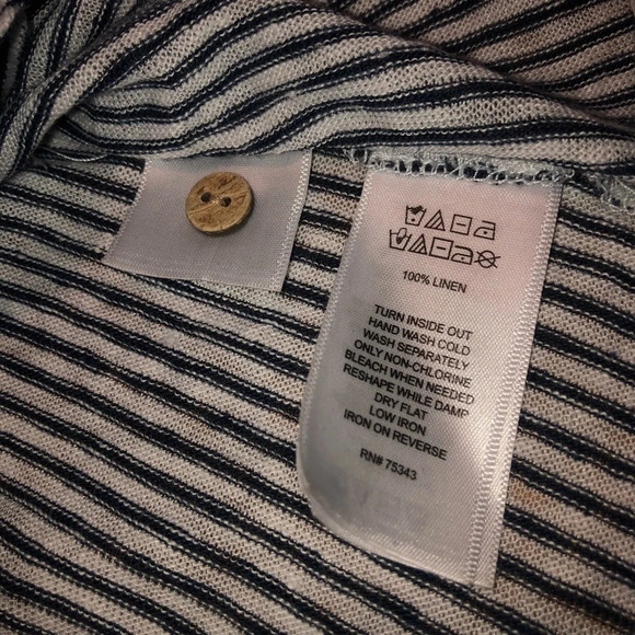 Rachel Zoe button down linen top, tie front - Picture 14 of 17